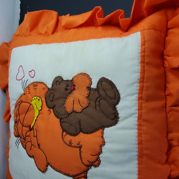 Vintage Garefield Pillow - Picture 5 of 5